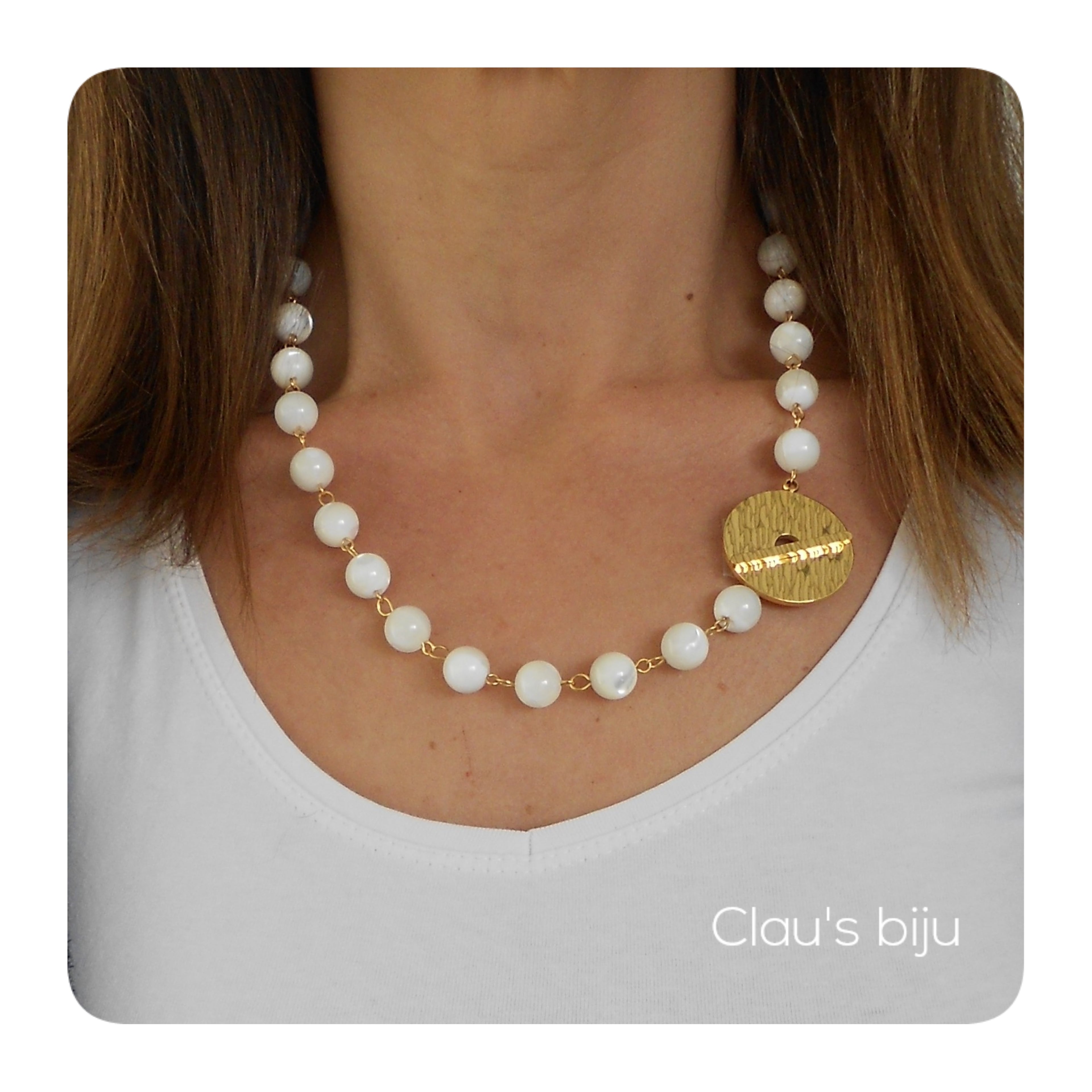 Colar em madrepérola