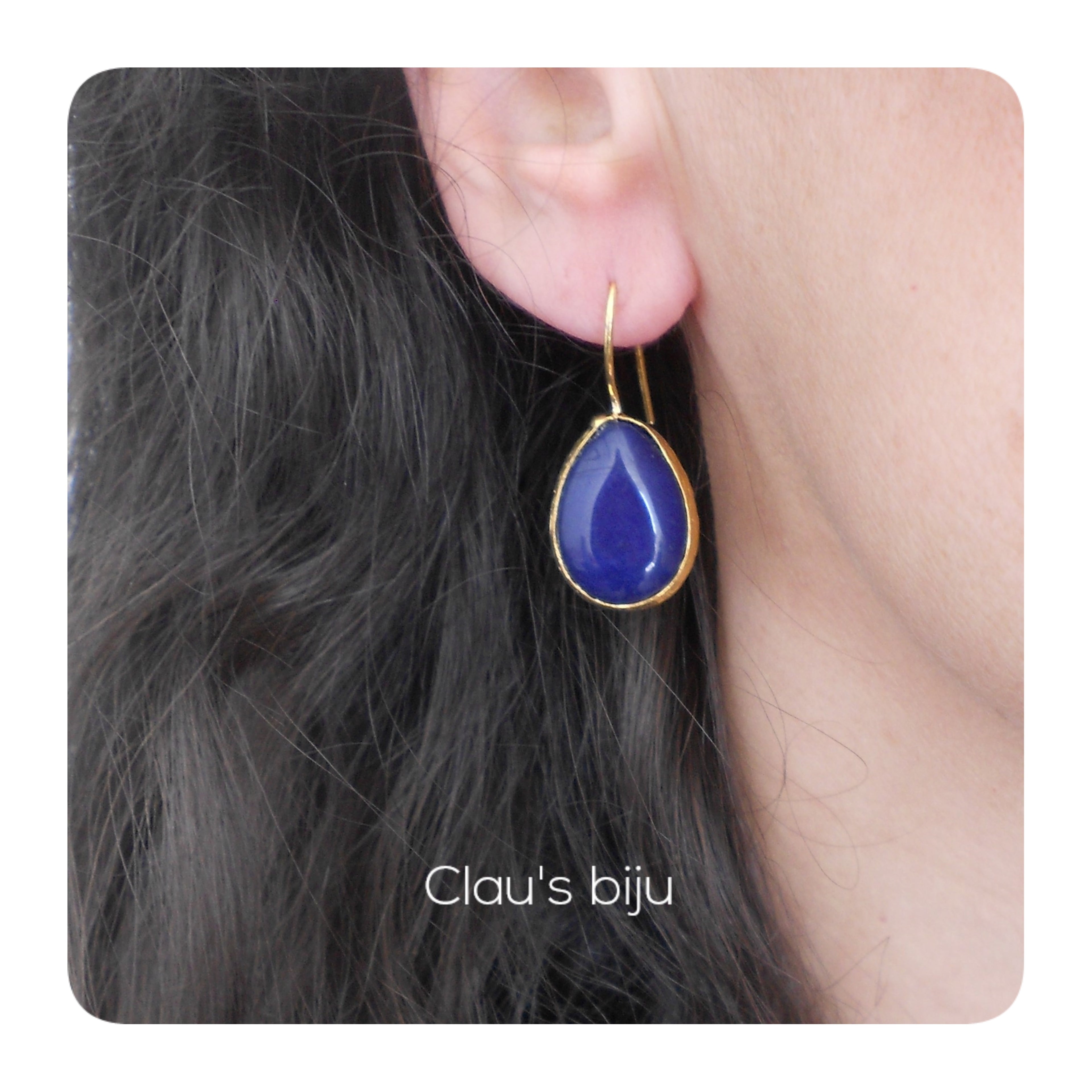 Brincos com pedra Lápis Lazuli, banhados a ouro de 18 quilates