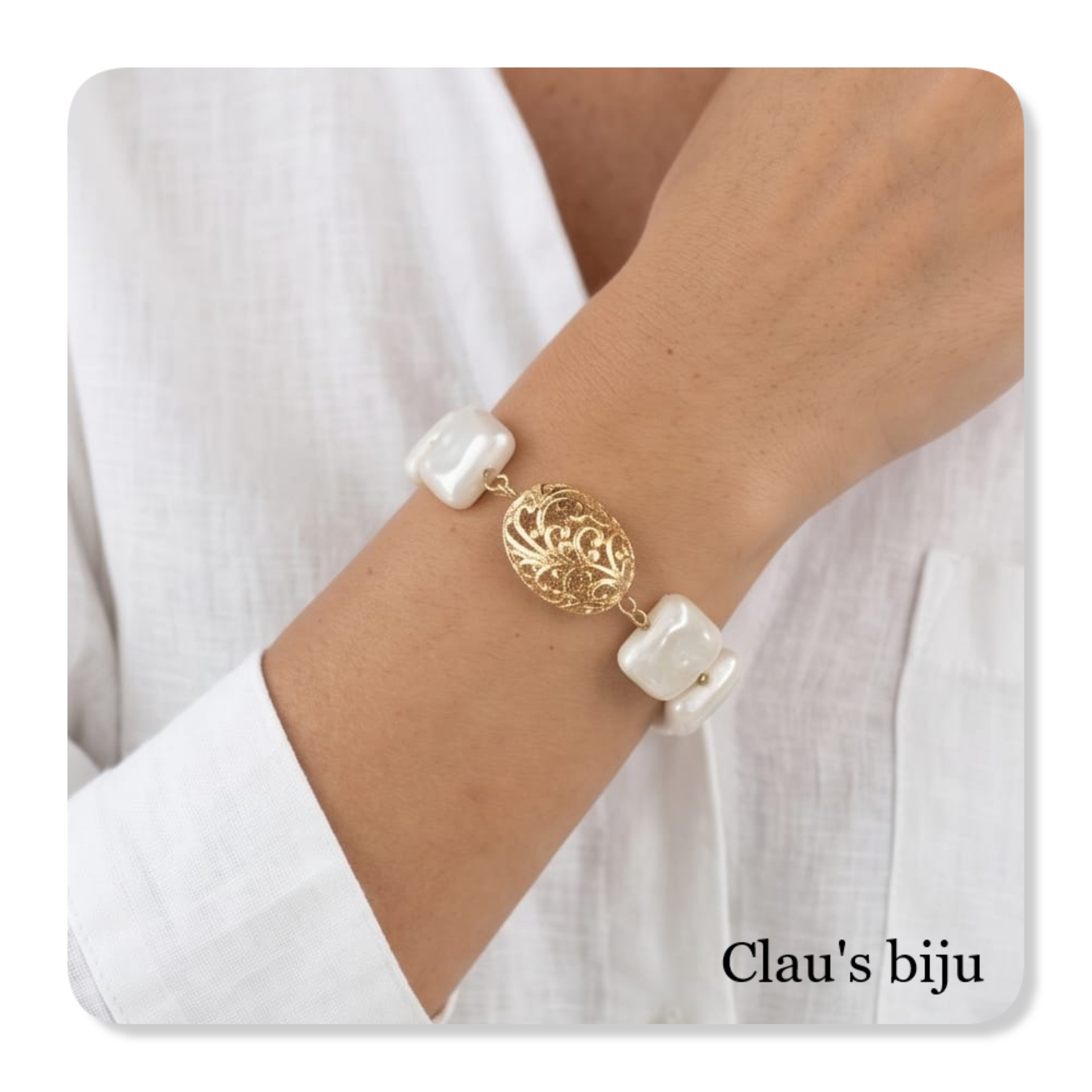 Colar com peças banhadas a ouro