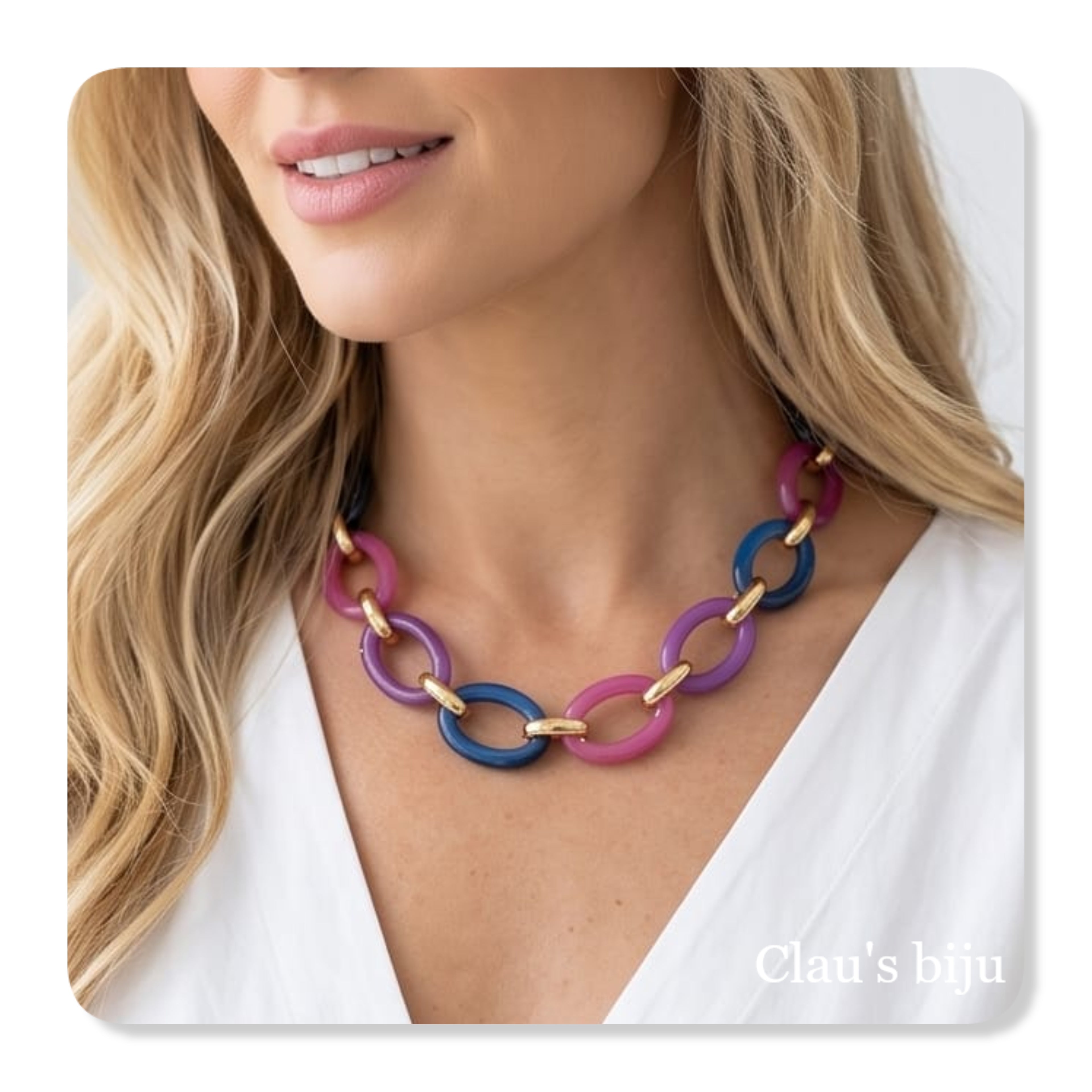 Collier en résine avec éléments en acier