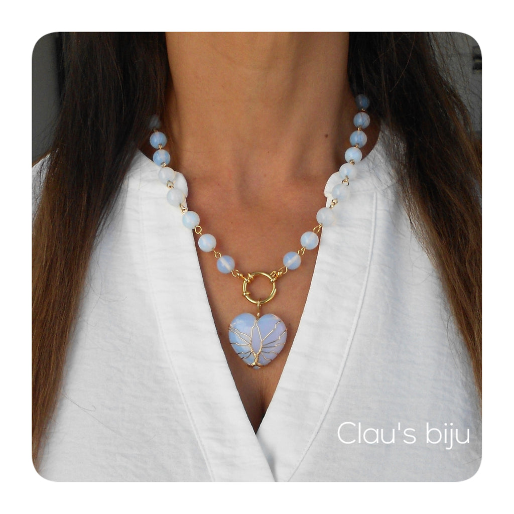 Colar com pedras Opala