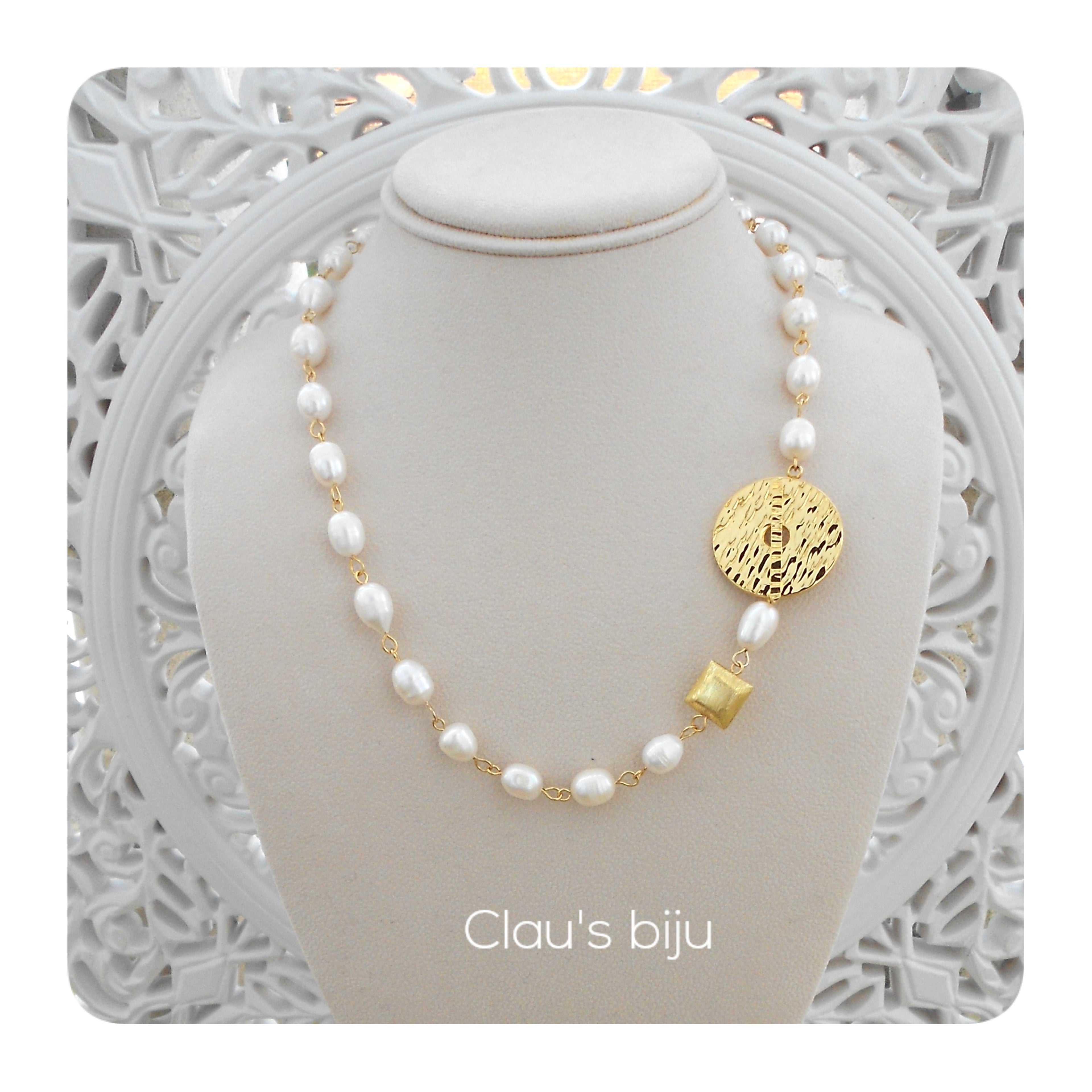 Bracelet de perles d'eau douce avec monture plaquée or.