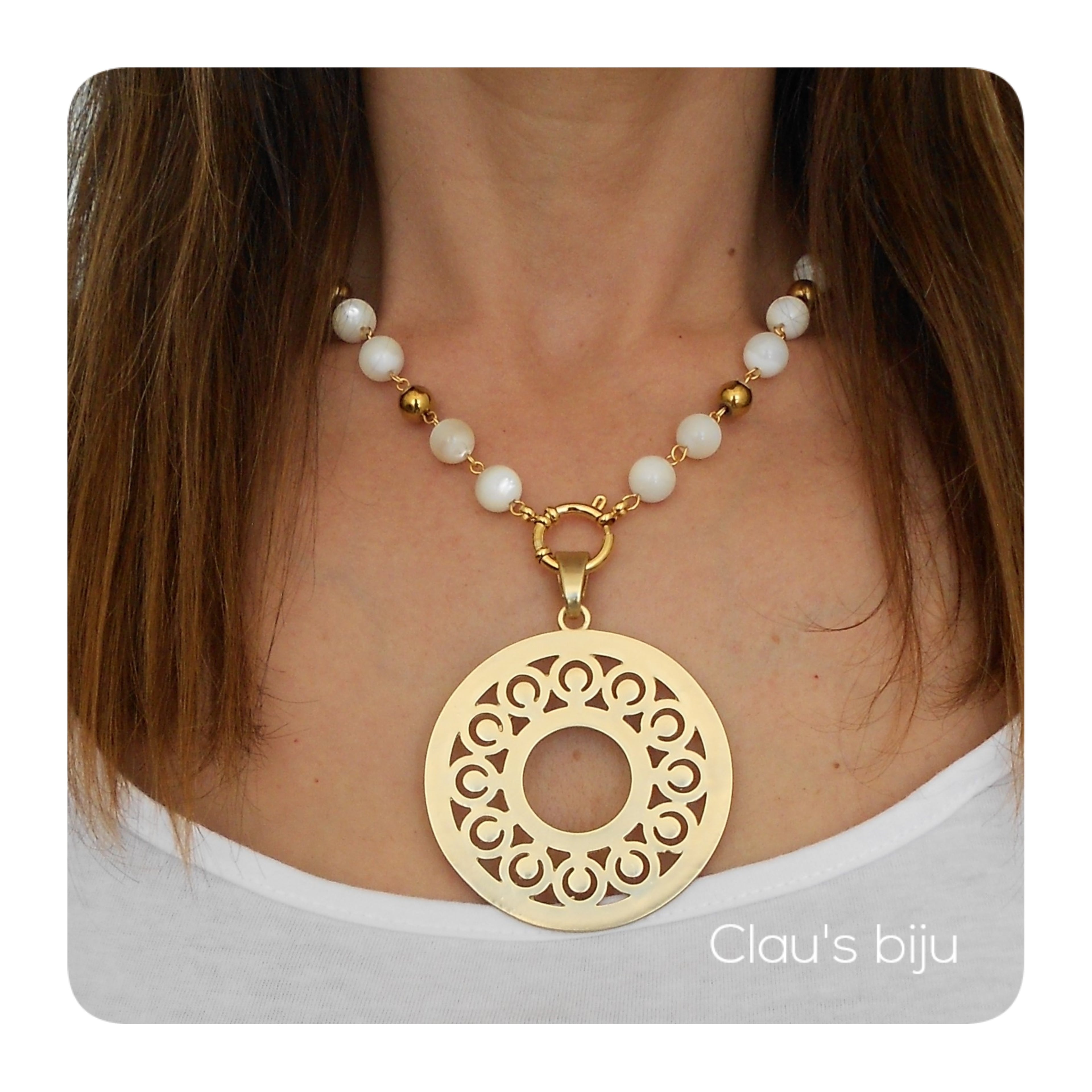 Colar em madrepérola