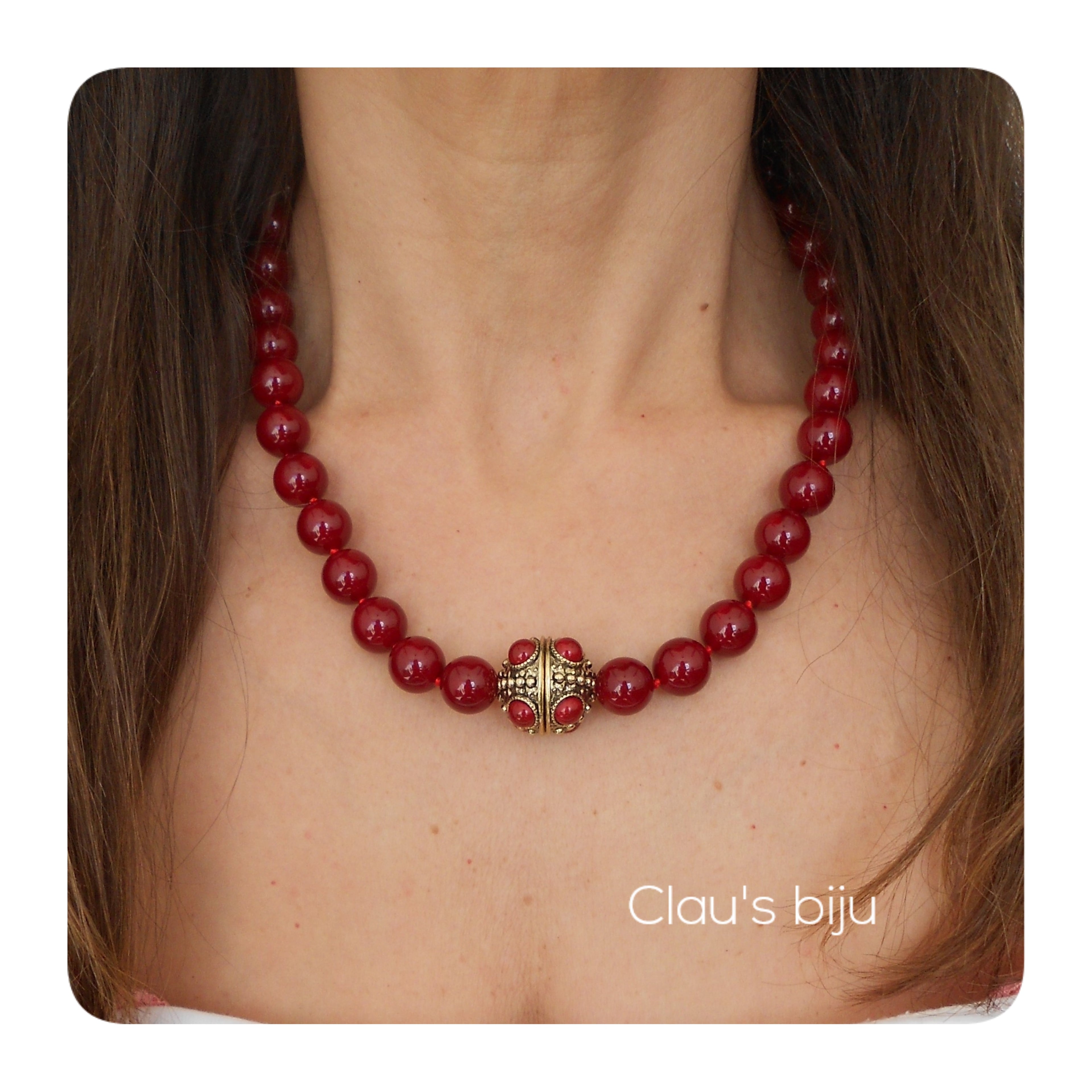 Colar com pedras Jade bordeaux