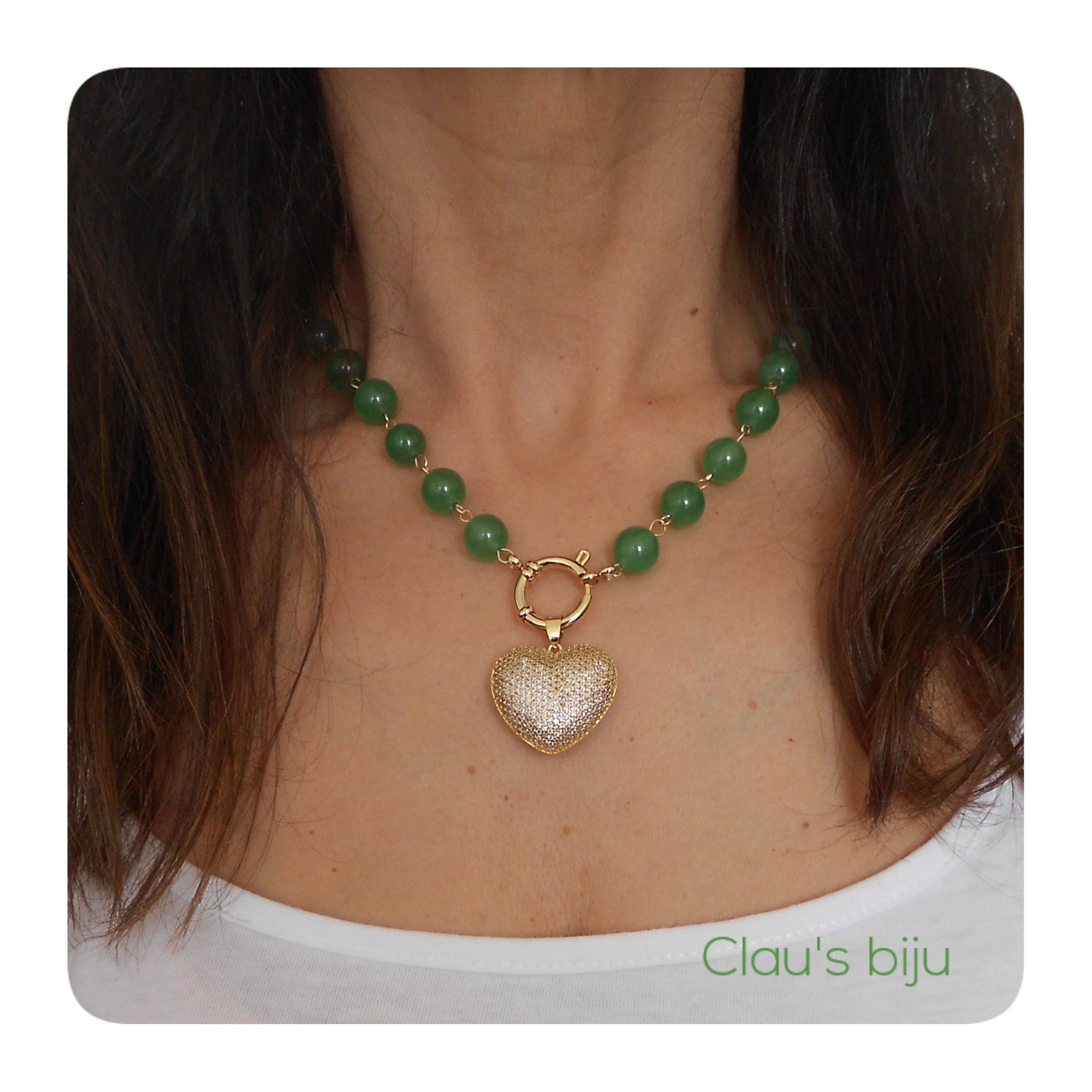 Colar com pedras Aventurina e coração banhado a ouro