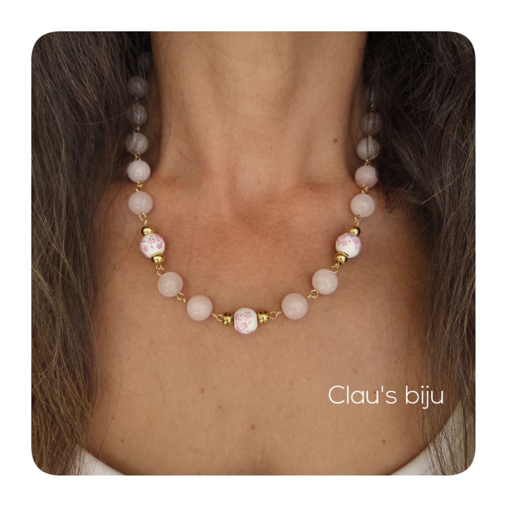 Pulseira com pedras Quartzo rosa com peça em cerâmica