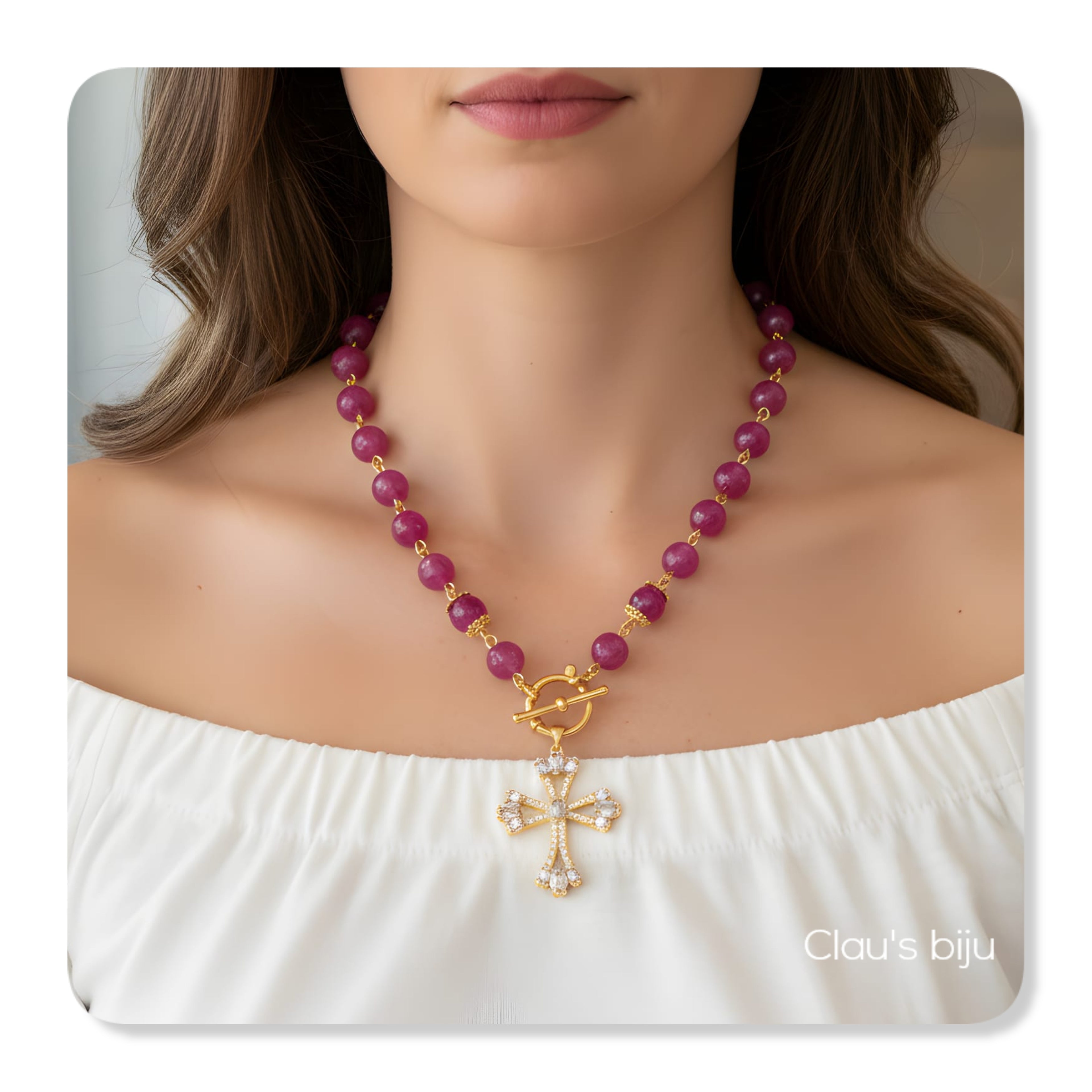 Bracelet orné de pierres d'agate rose.