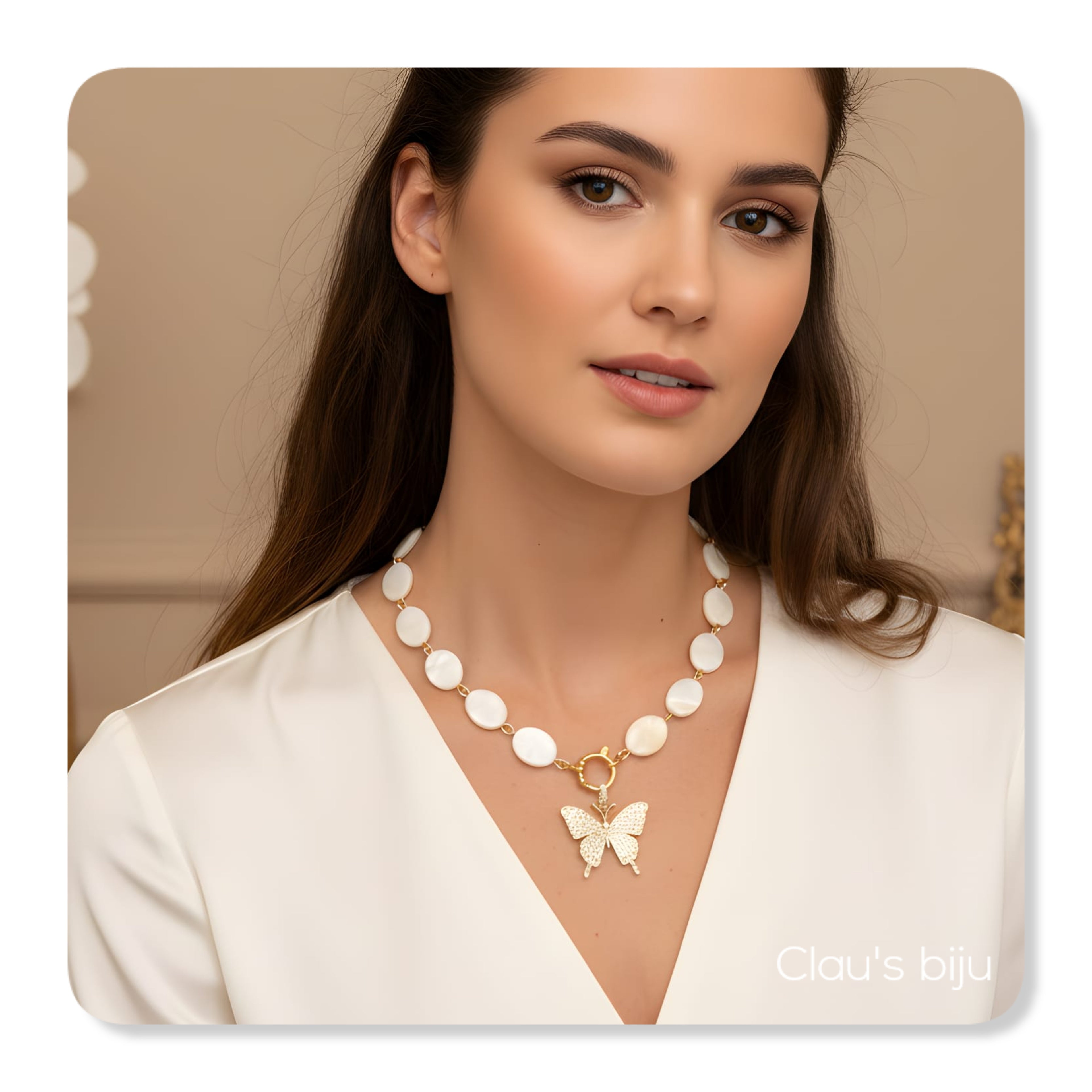 Colar em madrepérola com peças em aço