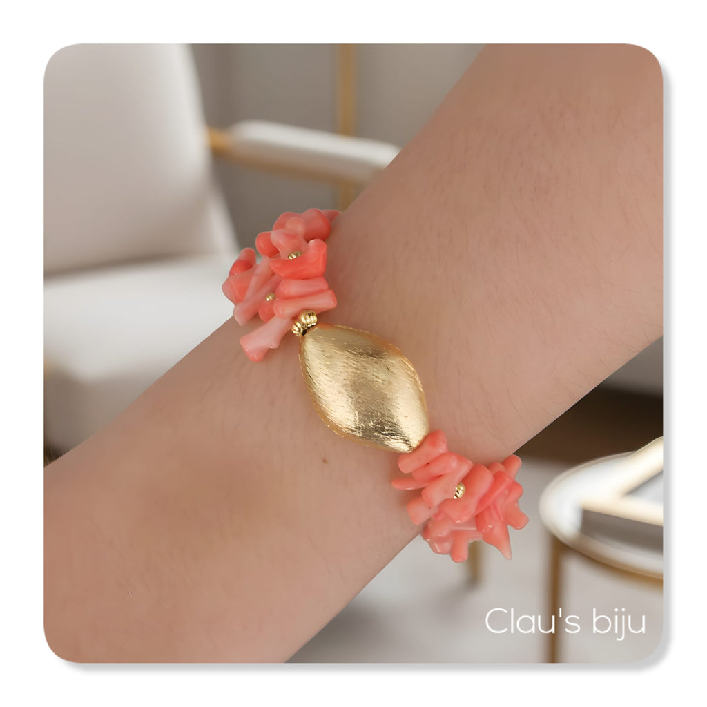 Bracelet with gold-plated pieces.
