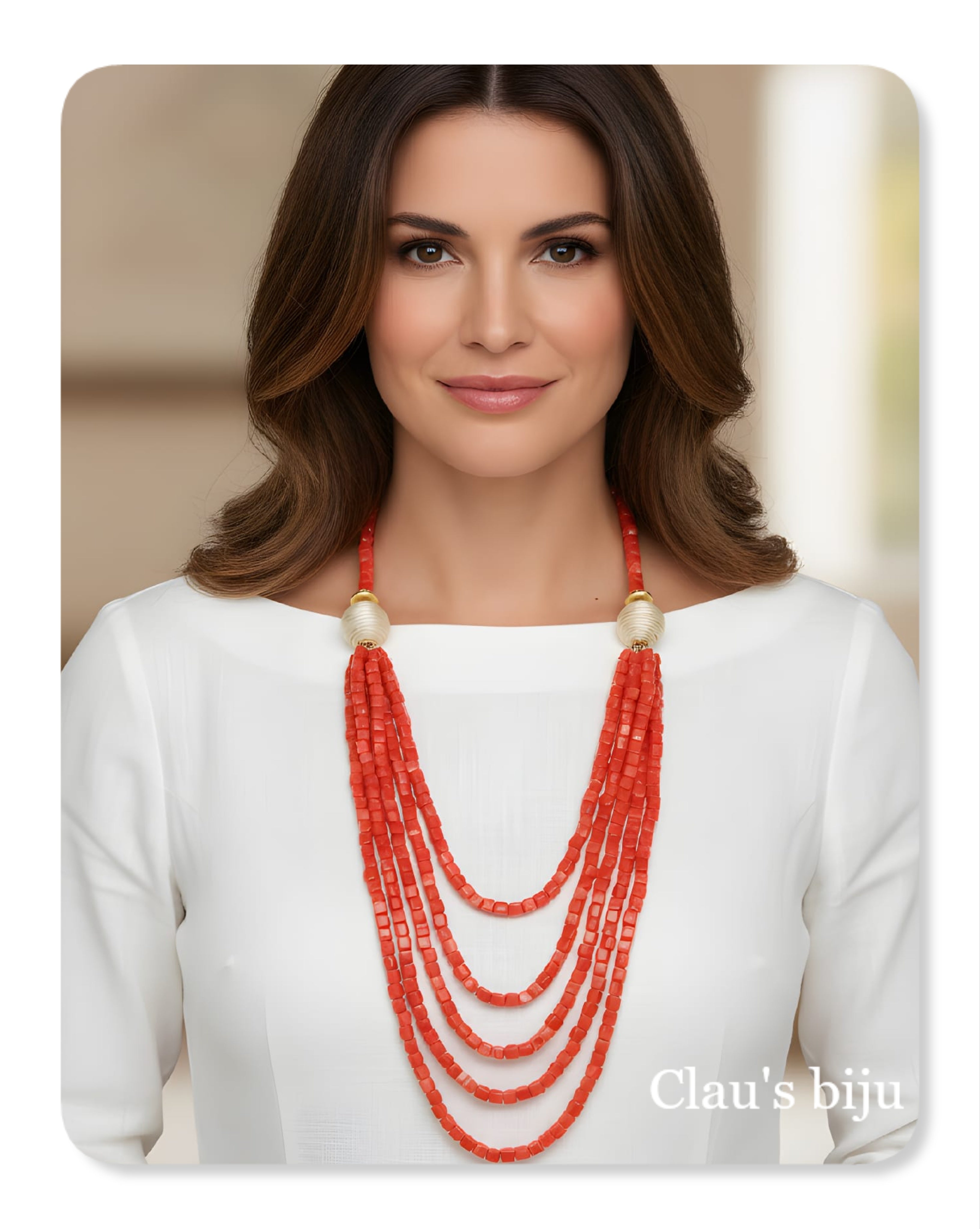 Colar com contas em resina