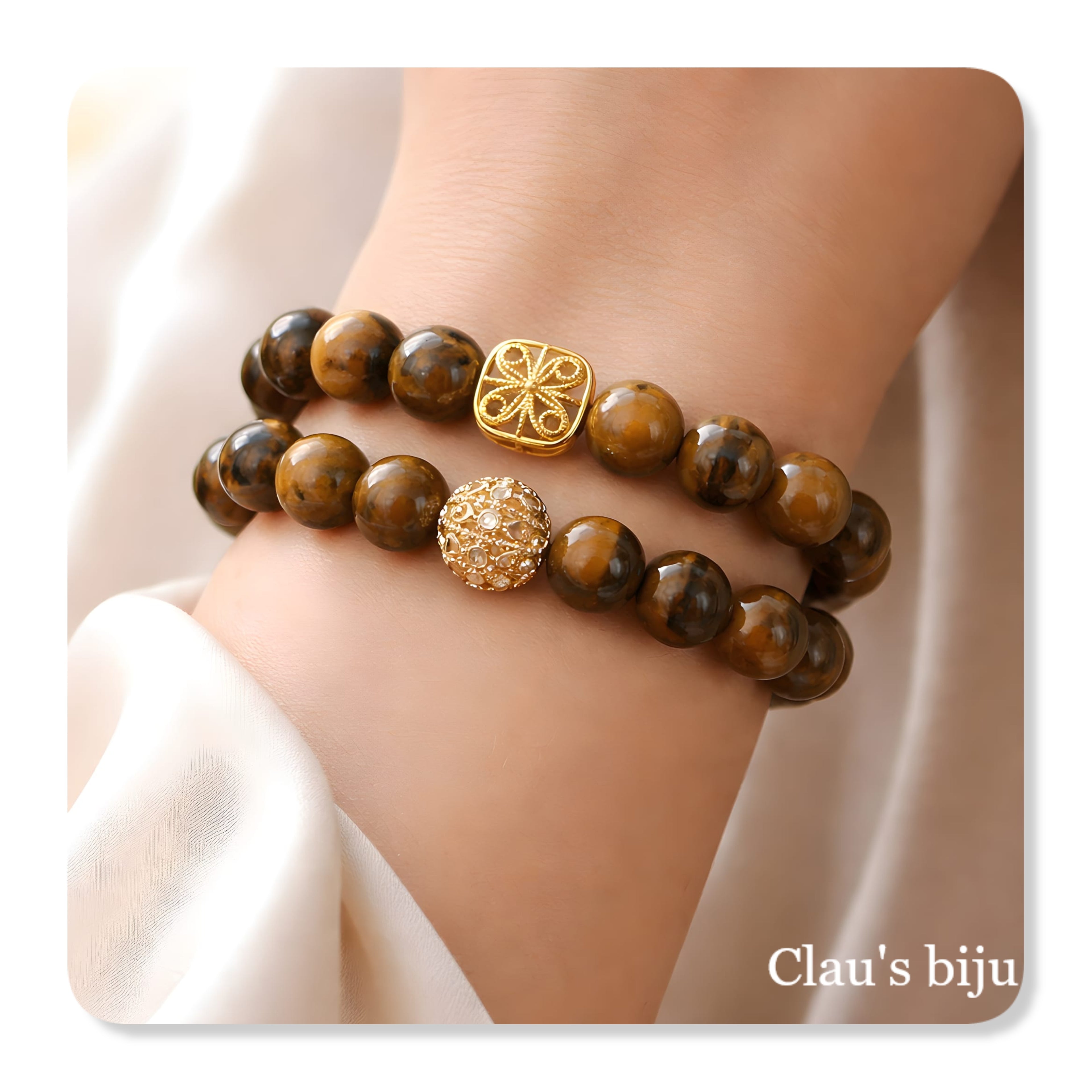 Pulseiras com pedras olho de tigre com peças banhadas a ouro