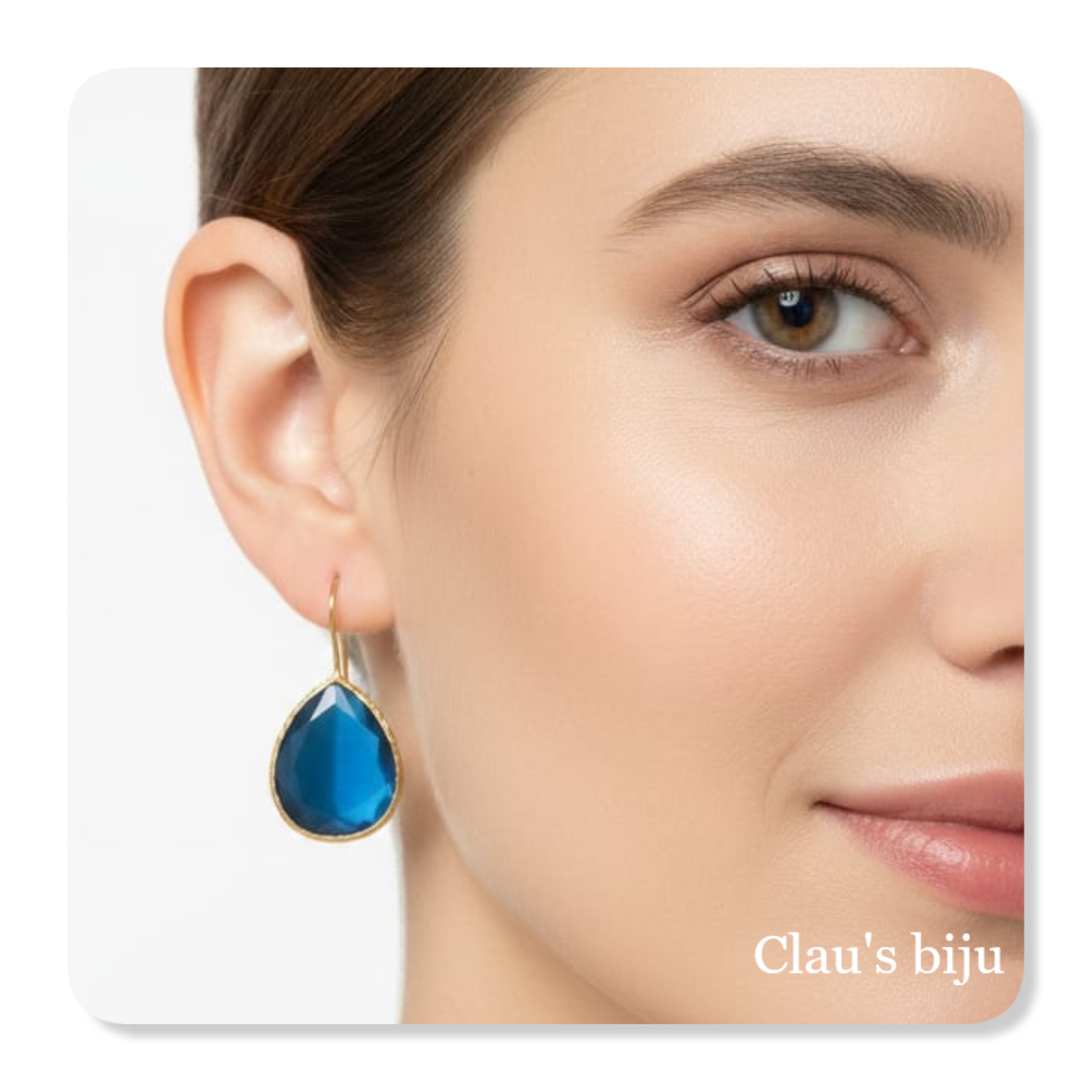 Brincos com quartzo azul, banhados a ouro de 18 quilates