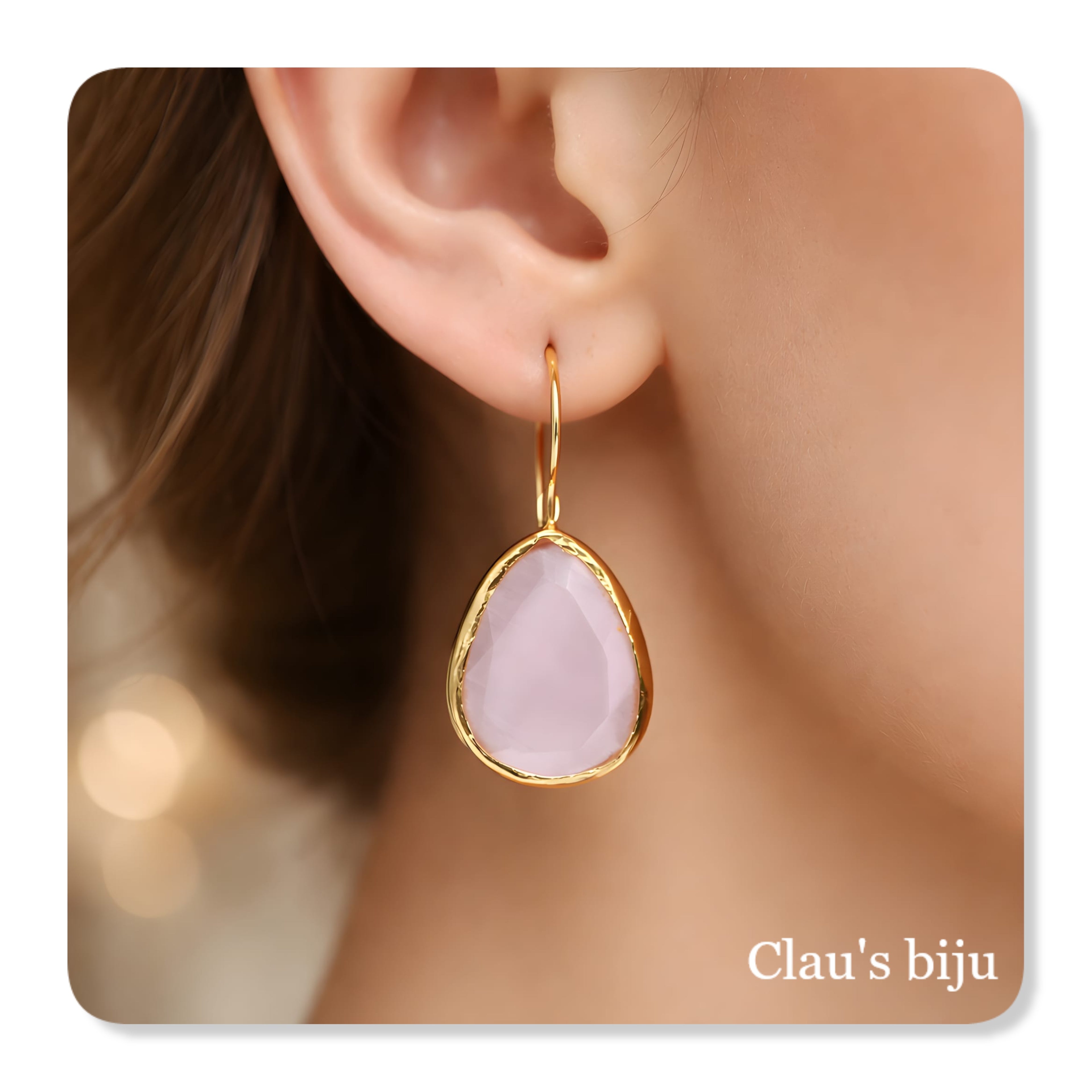 Brincos com pedra quartzo rosa banhados a ouro de 18 quilates