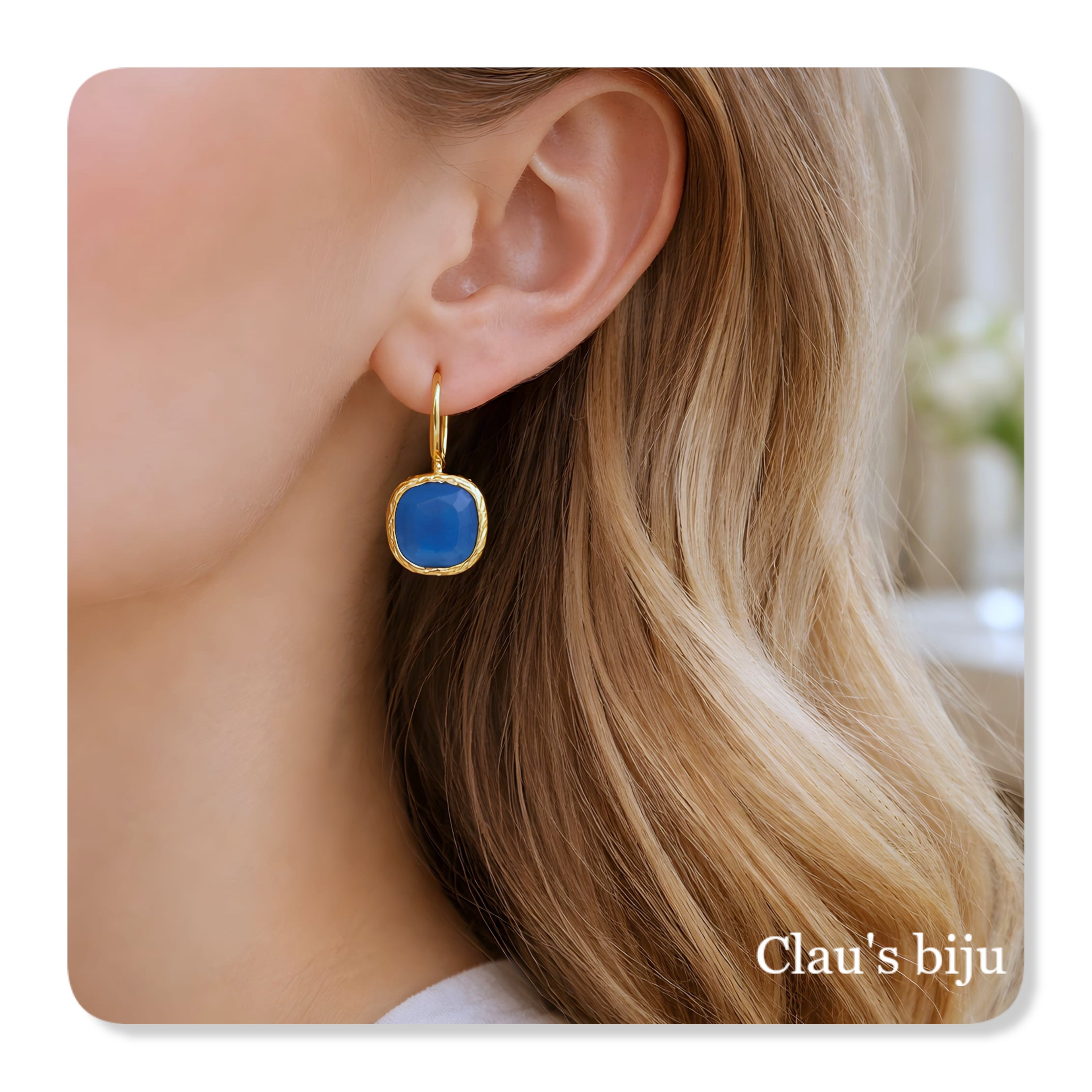 Boucles d'oreilles plaquées or 18 carats.